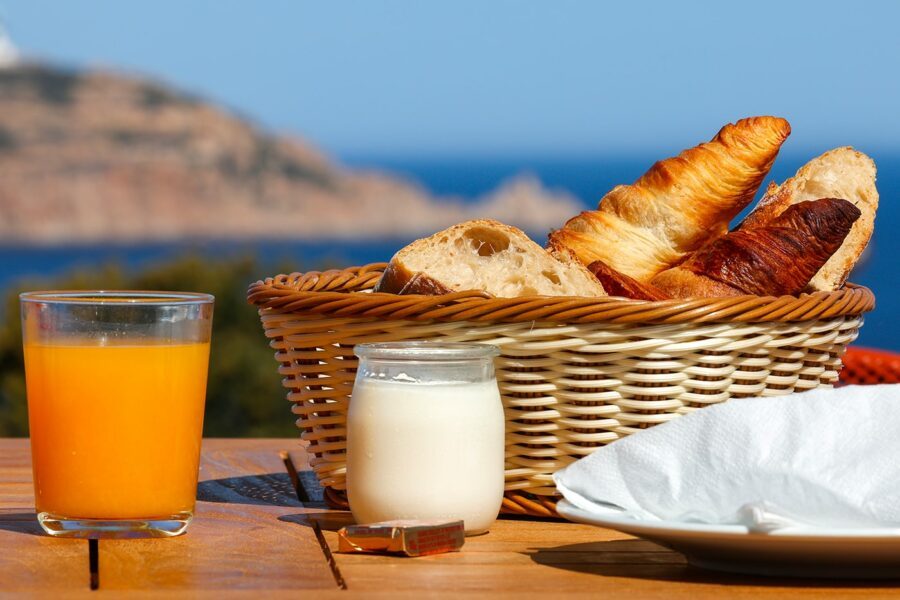 hotel-saint-erasme-petit-dejeuner-min