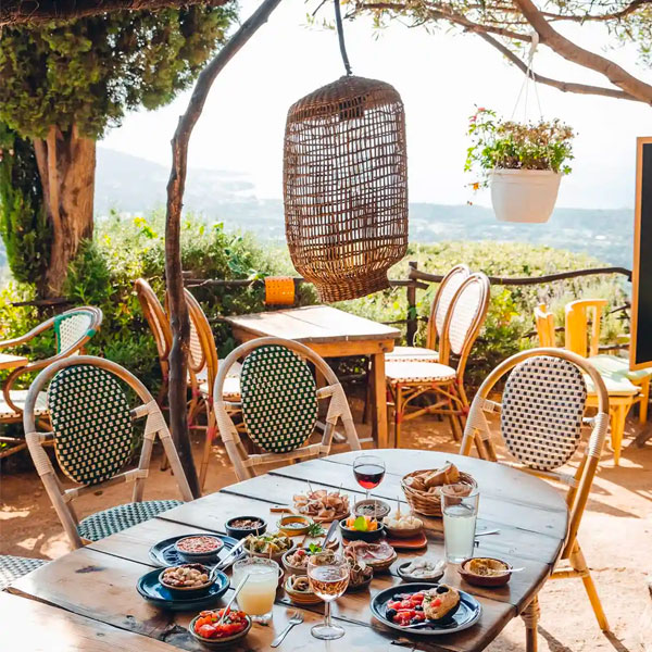 Café des fleurs - Partenaires - Hôtel Le Saint Erasme