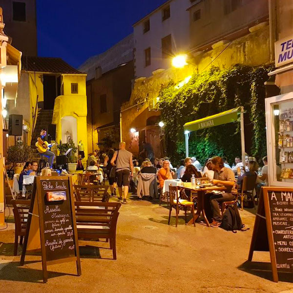 Café des fleurs - Partenaires - Hôtel Le Saint Erasme