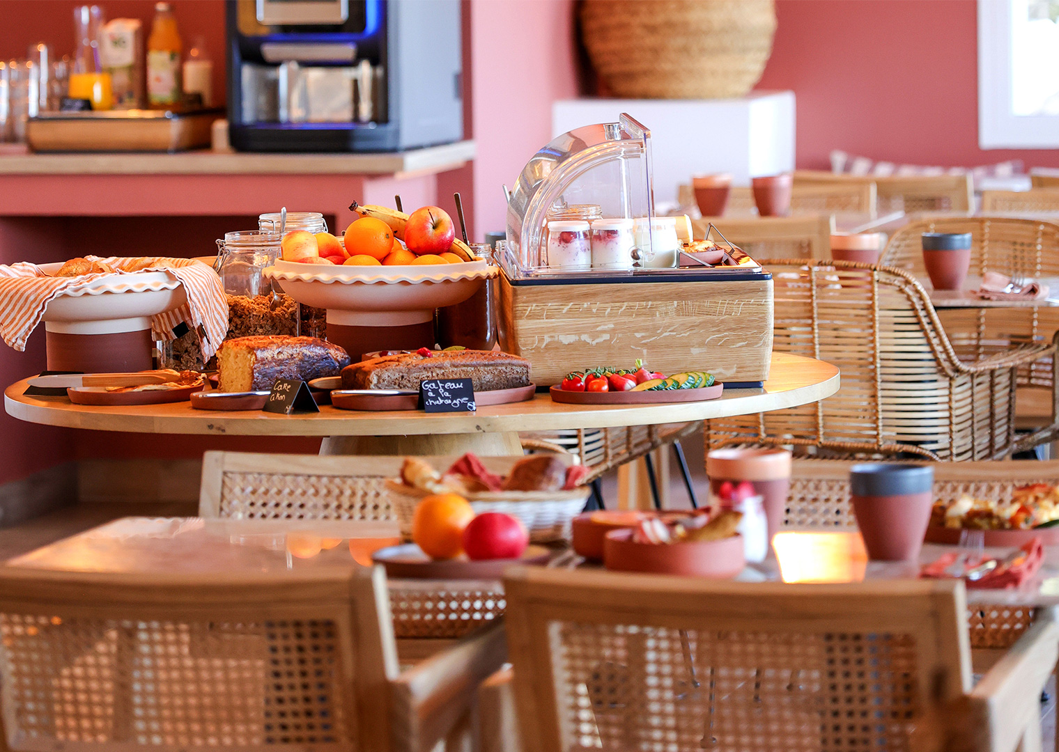 Petit déjeuner face à la mer - Hôtel Le Saint Erasme