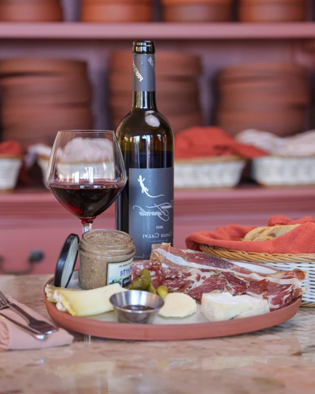 Savourez l’authenticité de la Corse avec notre sélection de charcuteries artisanales : coppa, lonzu, figatellu, prisuttu…
Tout le caractère de l'île dans votre assiette. 🏔️
.
.
.
.
.
.
🧑‍💻 www.hotel-st-erasme.com
☎️ 04 95 65 04 50
📩 info@hotel-st-erasme.com
📍 Route d’Ajaccio 20260 CALVI
©️ Olivier et Luis Sanchez
@crystalpicturesagency

Visit Calvi • Beautiful Destinations • Things to Do in Corsica • European Summer • Corsica Recommendations • Places to Visit in Calvi • Summer in Corsica
.
#HotelLeStErasme #lesainterasme #hotelcalvi #hotelcorse #calvi #visitcorsica #CorsicanLife #ecolabel #ecolabeleuropéen #hotelecofriendly #ecofriendly